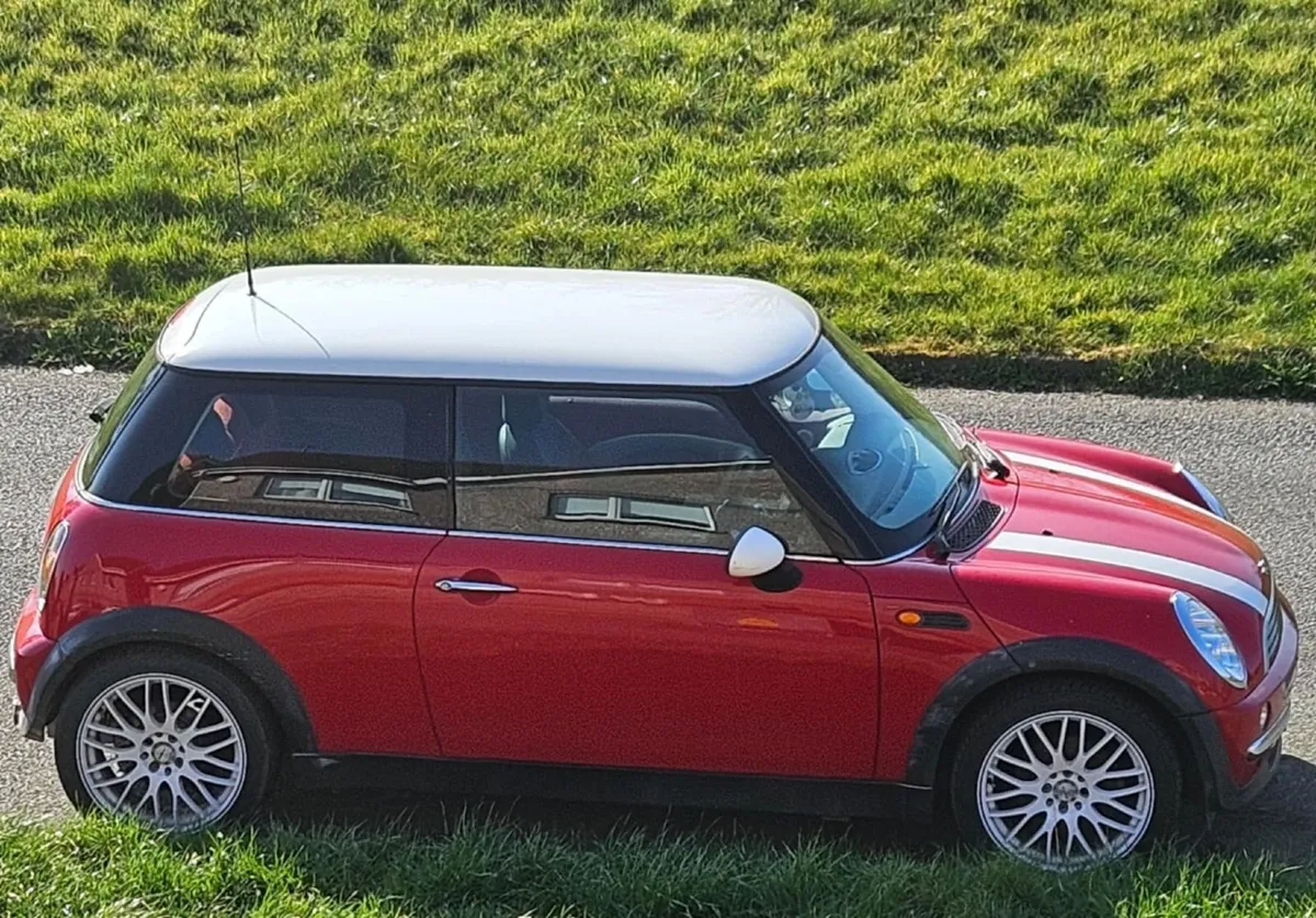 2003 R50 Mini One 1.6cc - FOR REPAIR - READ AD. - Image 4