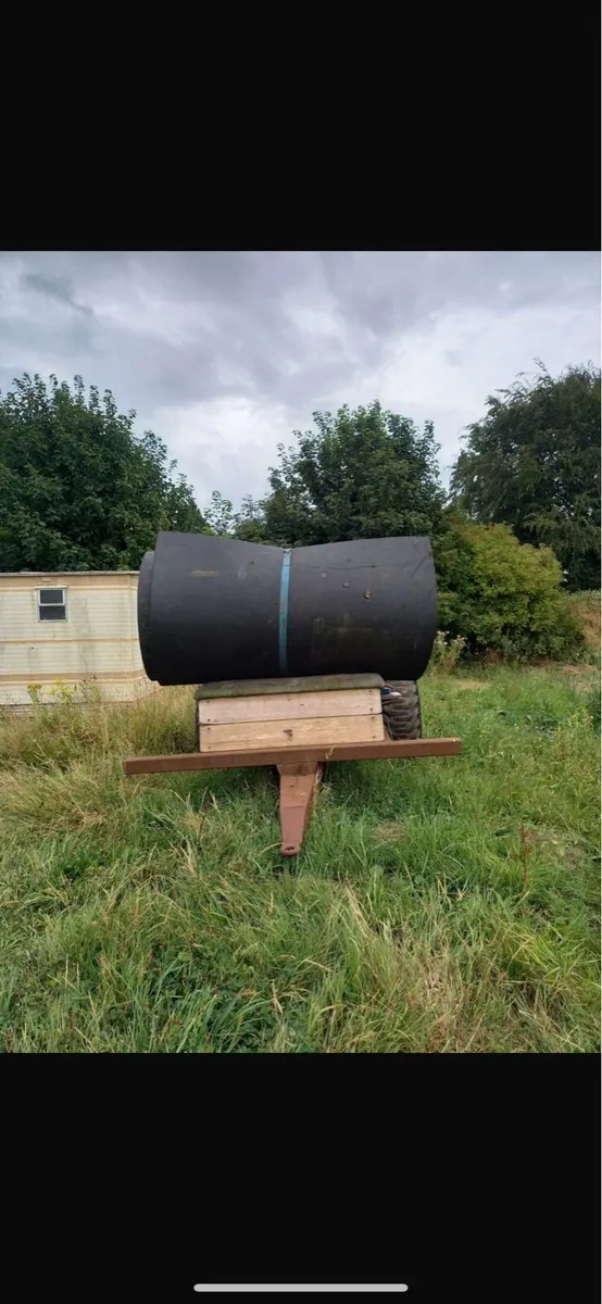 Gymnastic equipment - Image 1