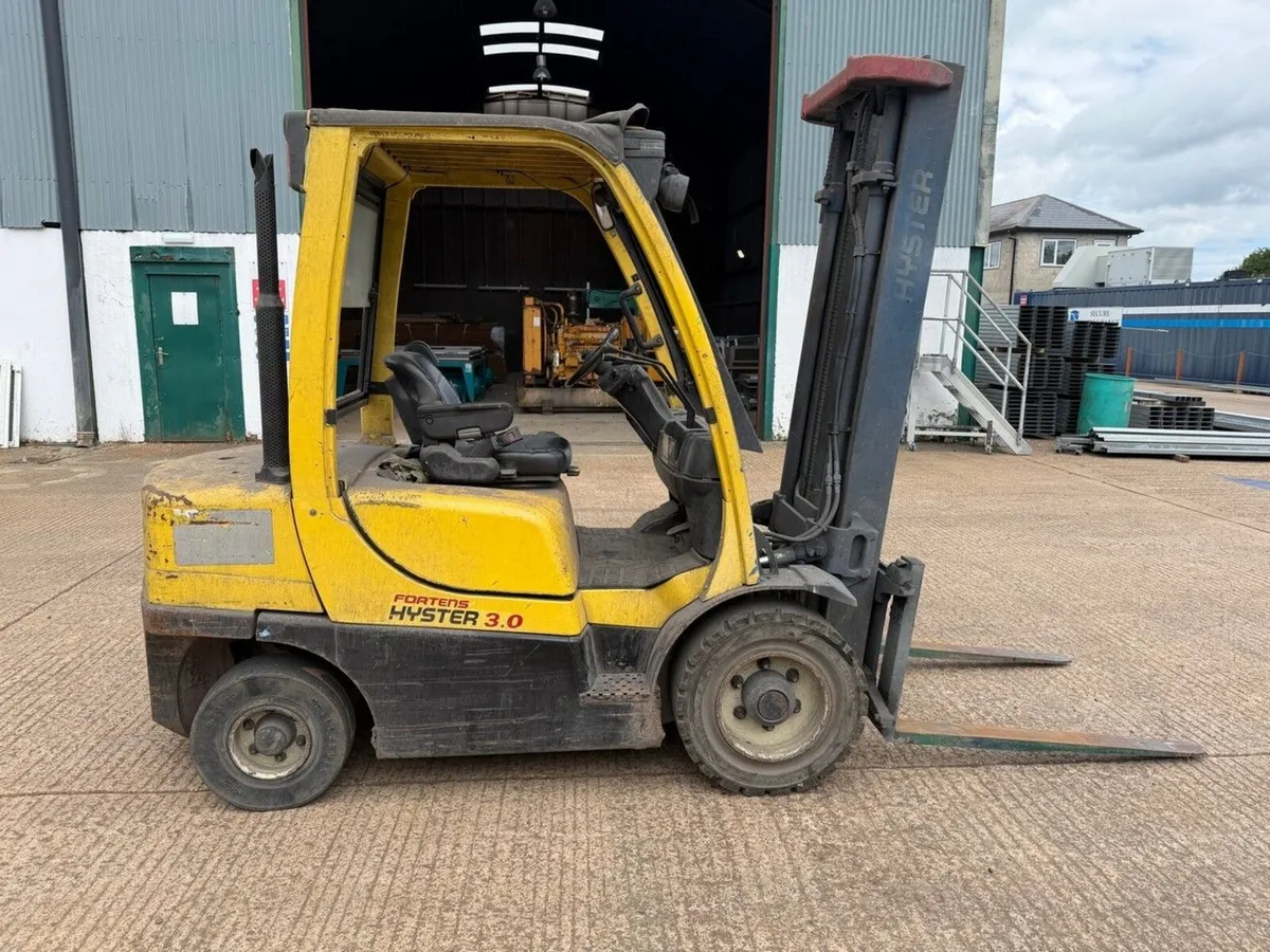 HYSTER H3.00FT 3 TON DIESEL FORKLIFT - Image 4