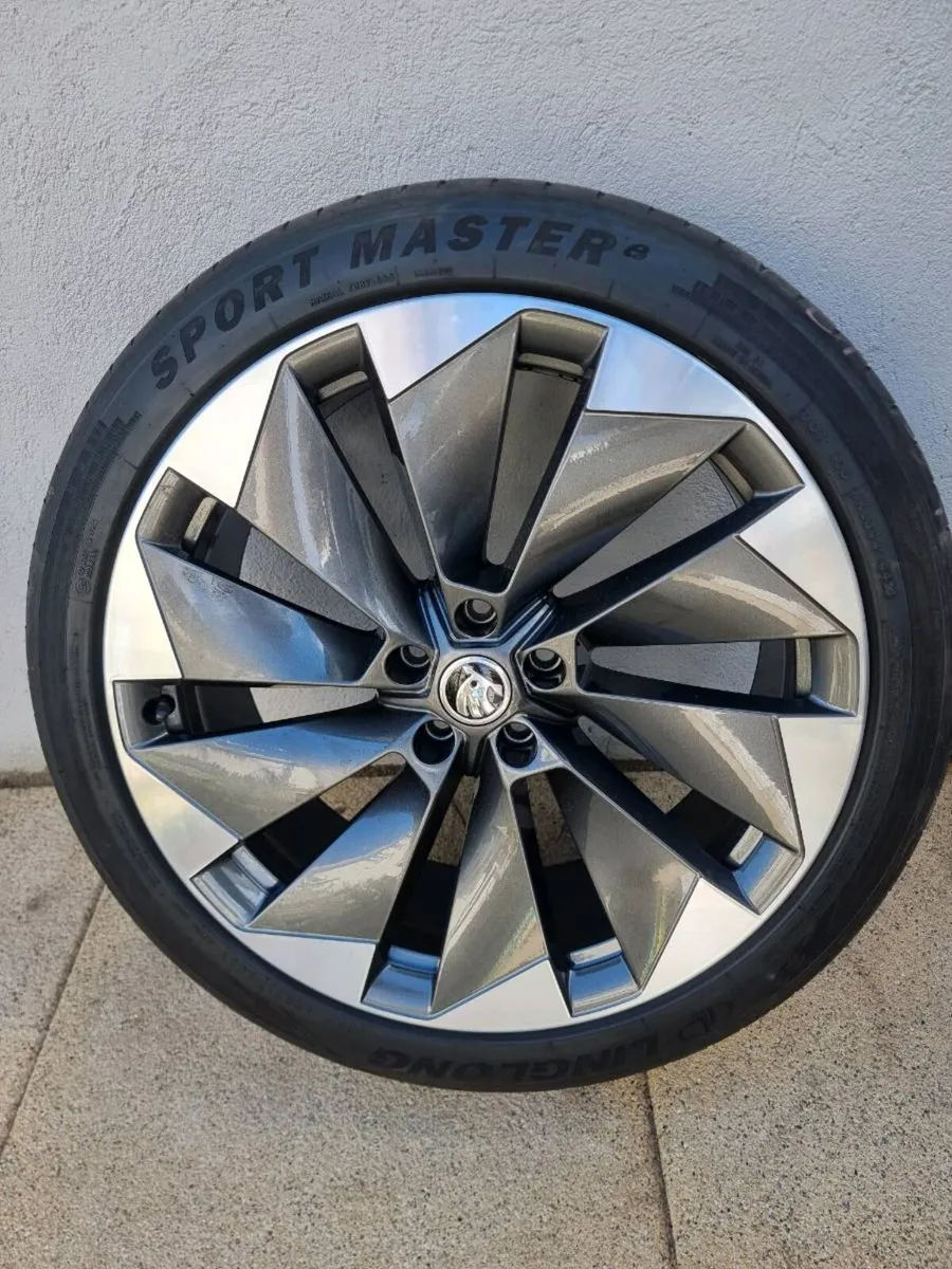 Alloys - Image 1