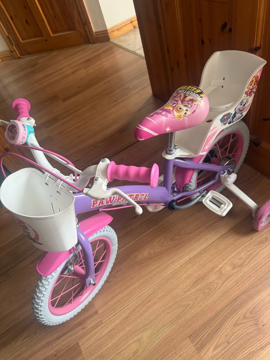 Girls paw patrol bike - Image 1