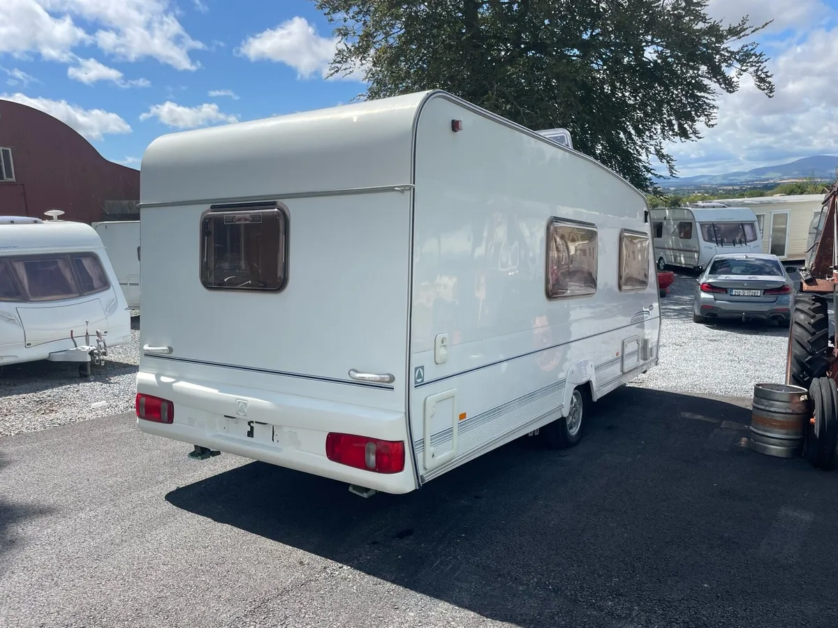 4 Berth caravan - Image 4
