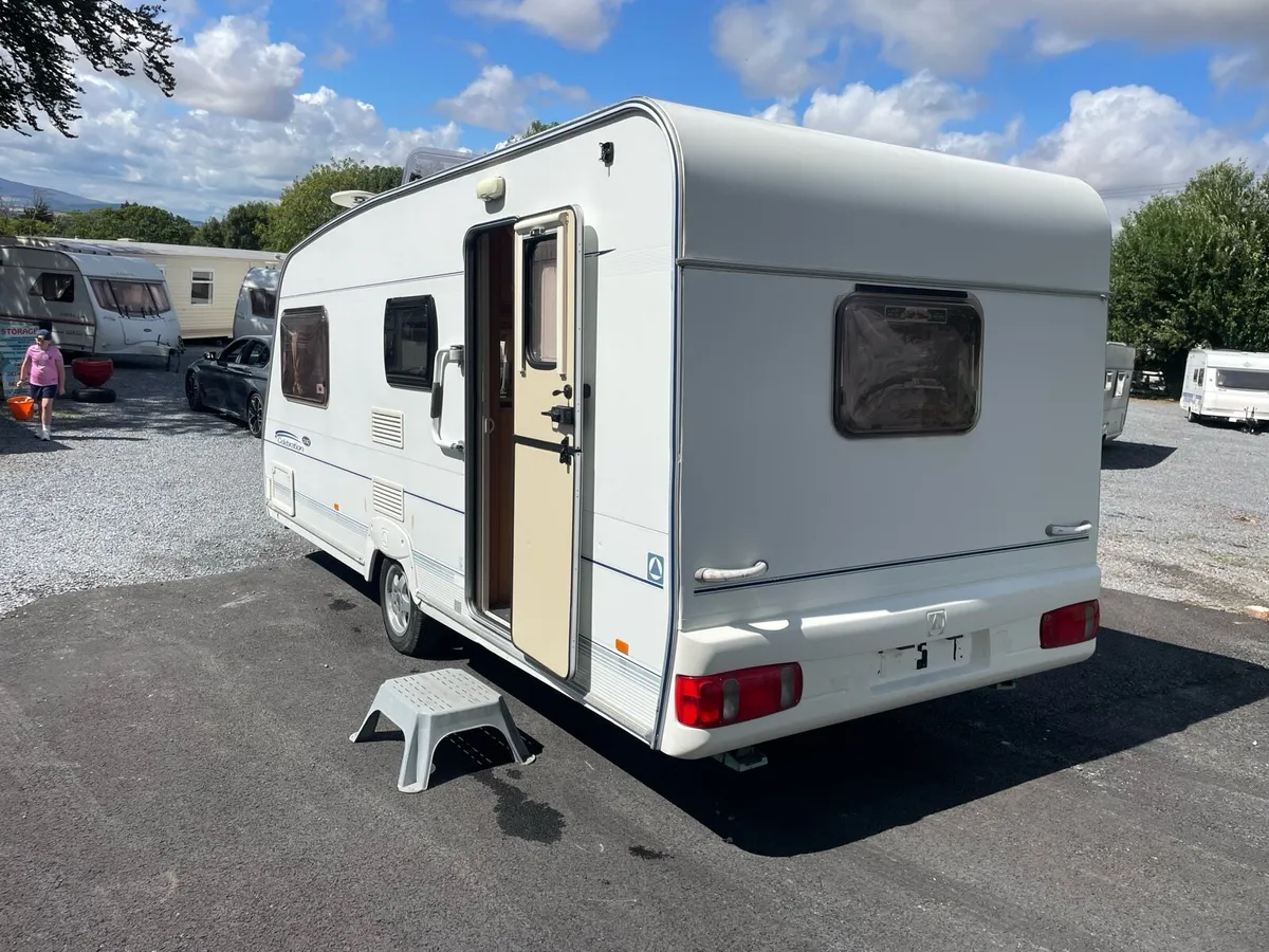 4 Berth caravan - Image 3