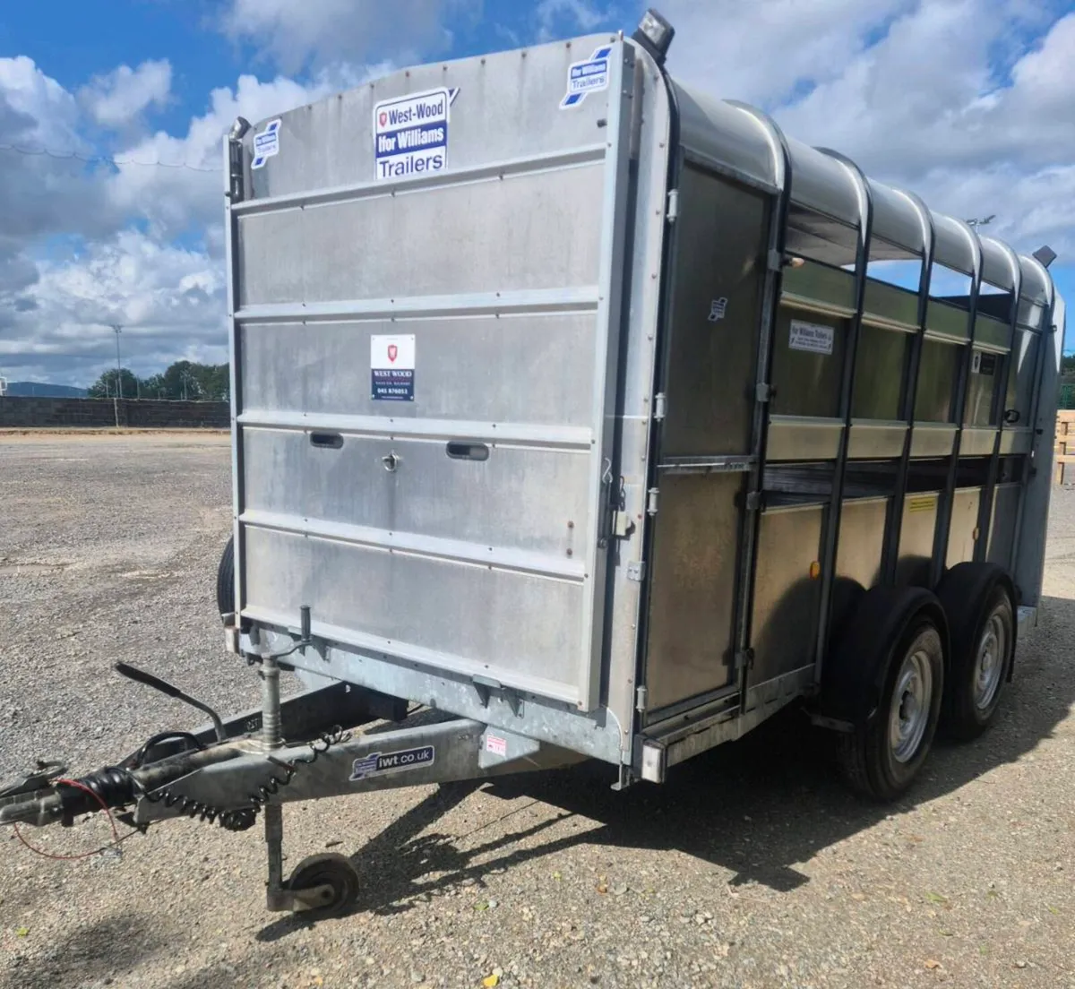 Ifor williams 12 x 6 cattle trailer as new - Image 3