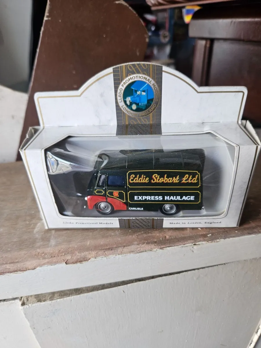 Corgi Lledo Eddie Stobart Van