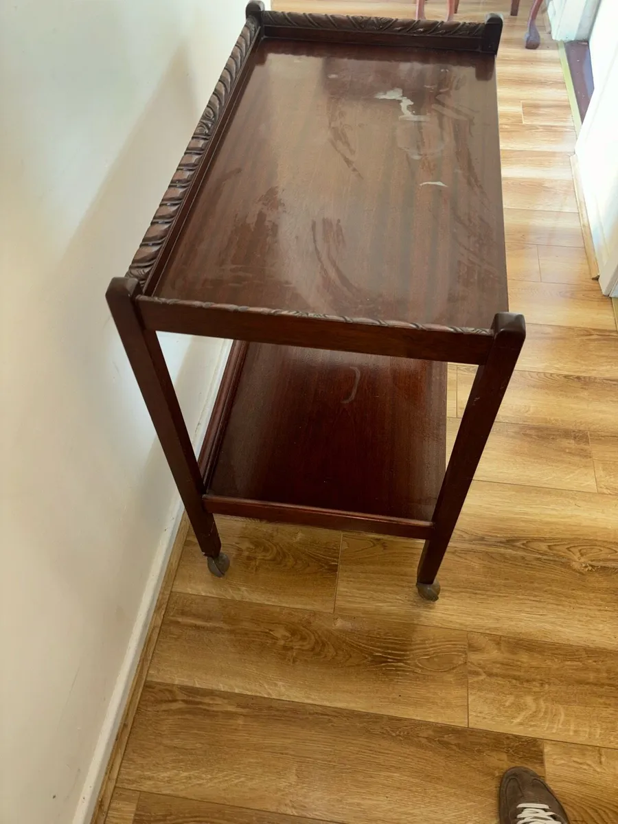 Wooden Table with wheels - Image 4