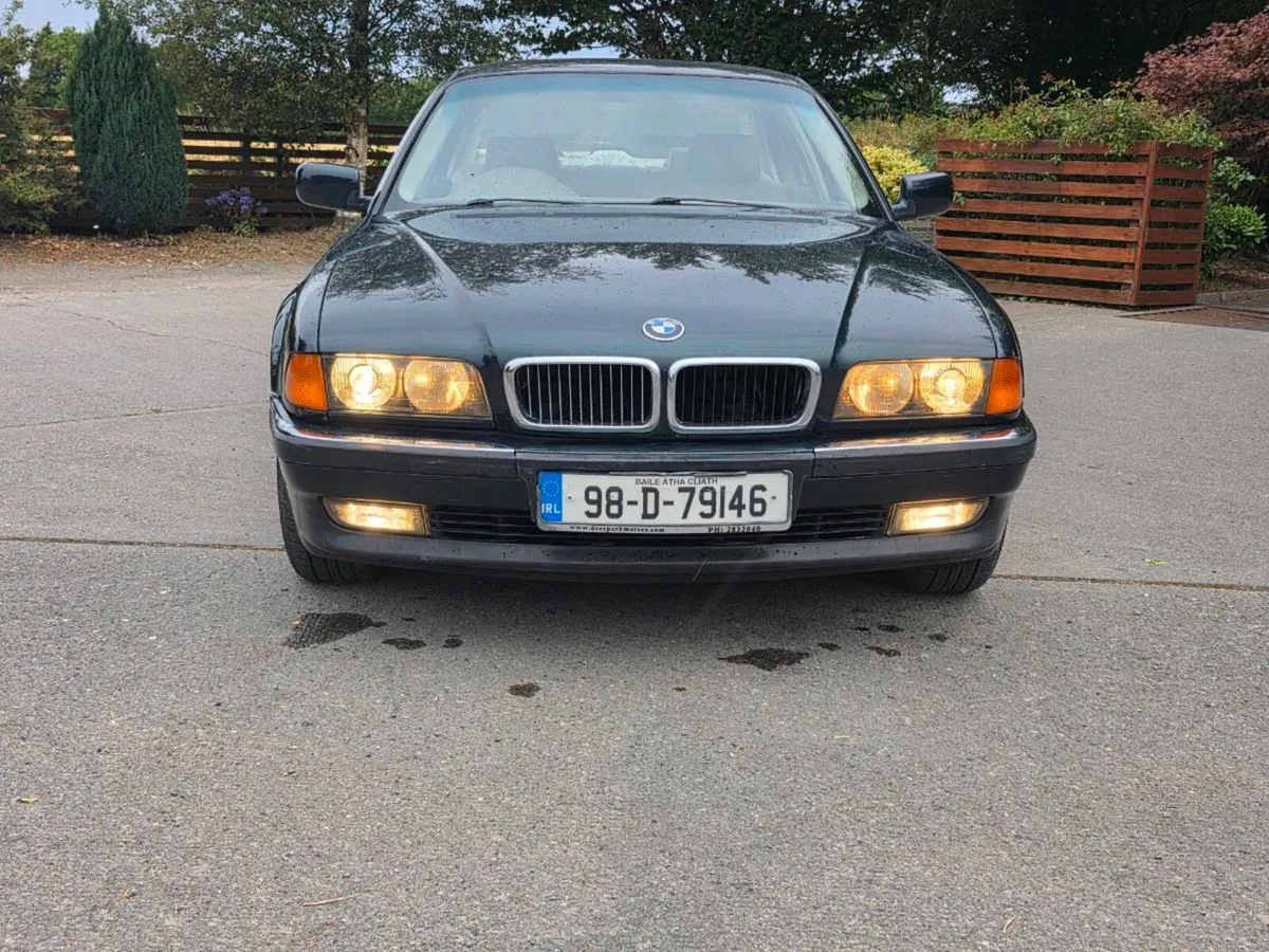 BMW e38 735iL V8 - Image 1