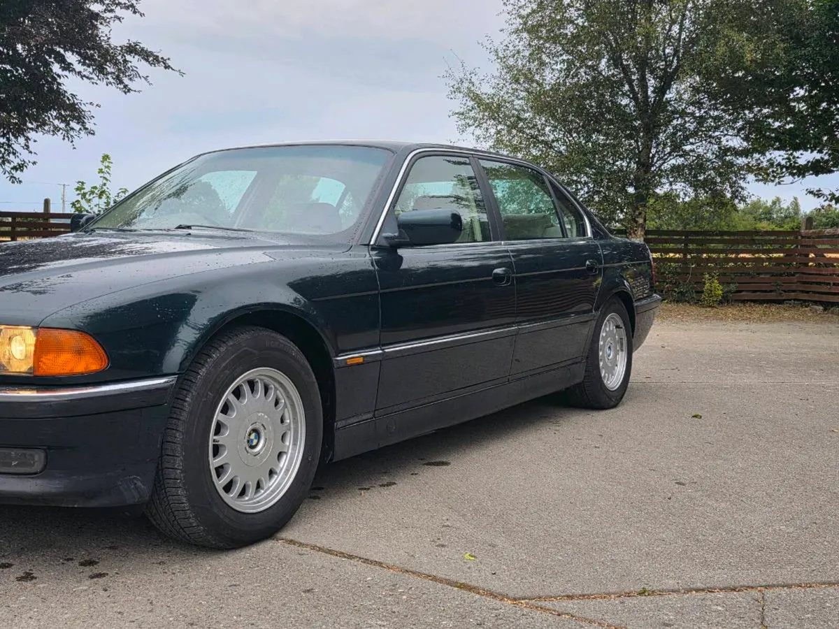 BMW e38 735iL V8 - Image 2