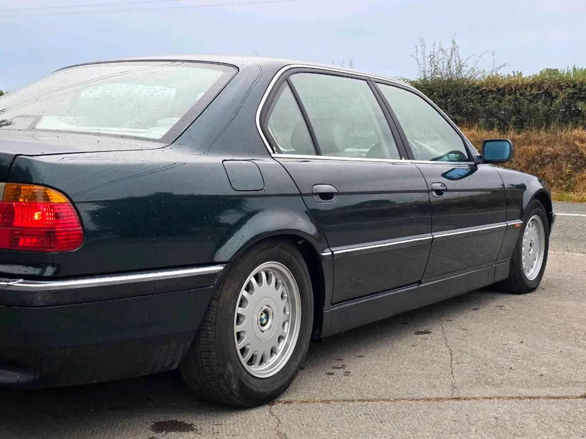 BMW e38 735iL V8 - Image 3