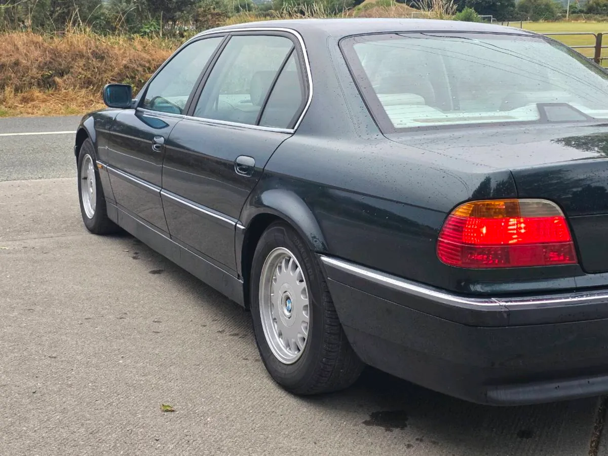 BMW e38 735iL V8 - Image 4