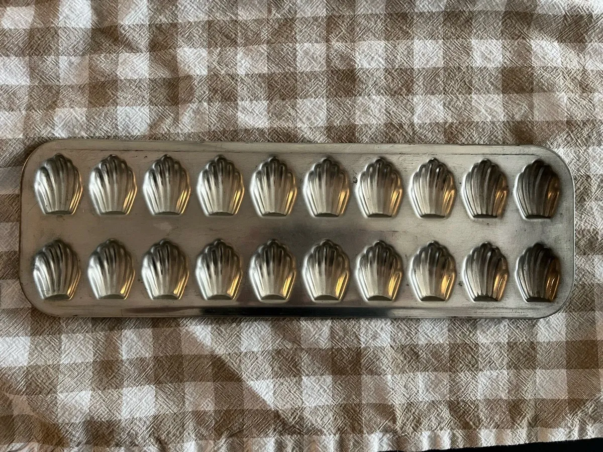 Baking equipment - Image 1