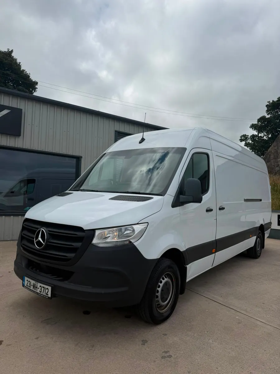ROI REG!! Mercedes-Benz Sprinter 2023 - Image 2