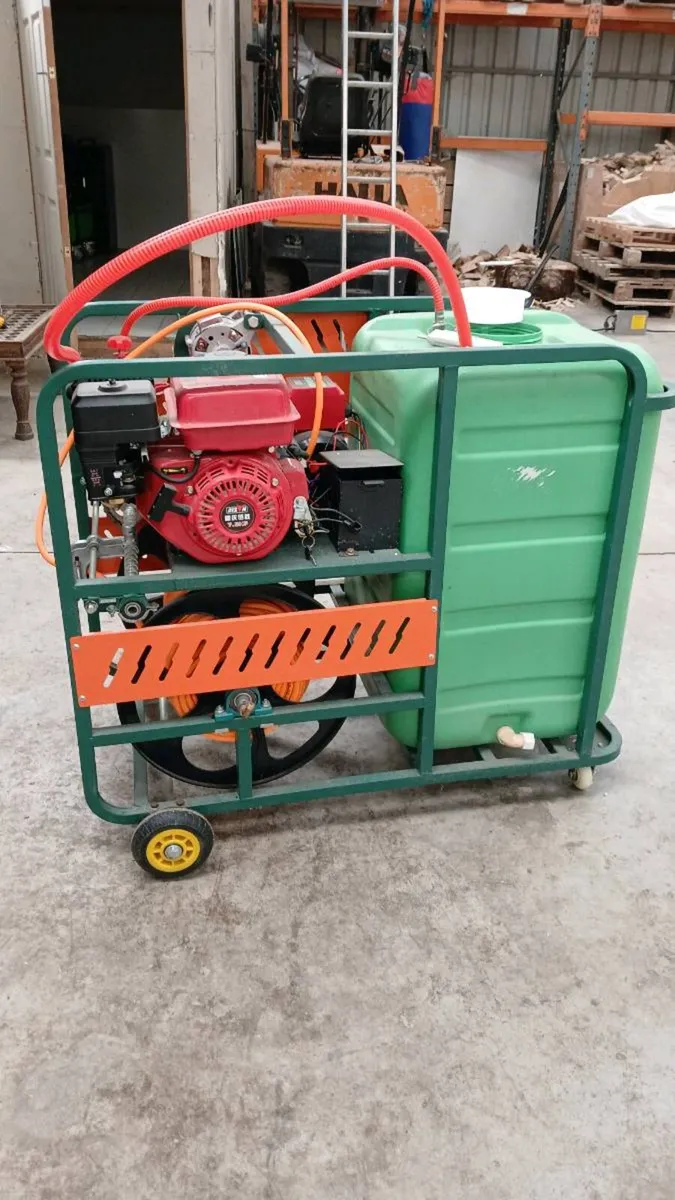 Softwash Biocide Cleaner 200 liter Tank - Image 1