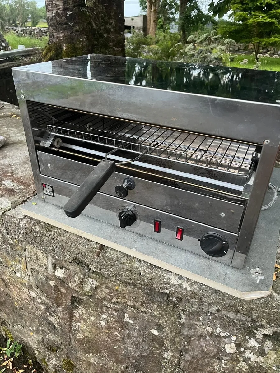 Electric Sandwich Grill - Image 1