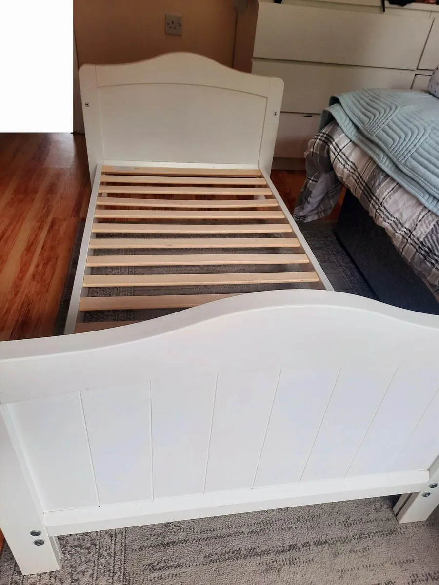 Cot bed - Image 2