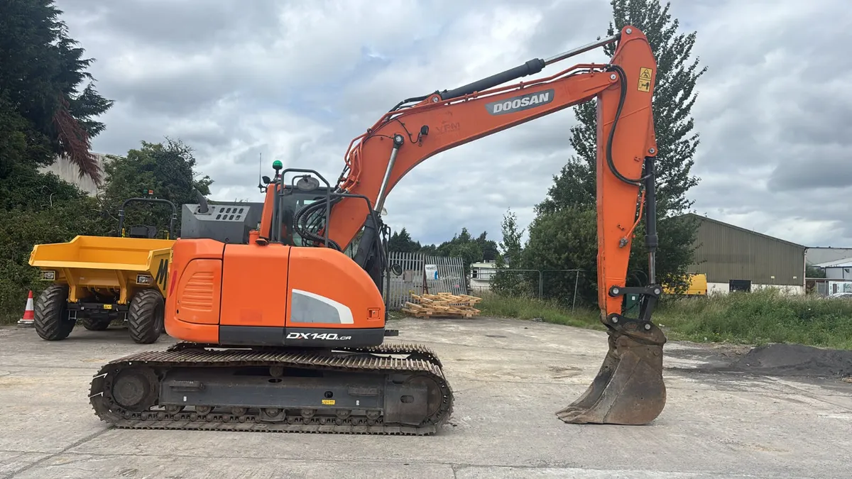 2018 Doosan DX140LCR-5 - 14 Ton Excavator - Image 1