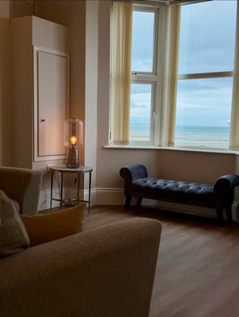 Seaview apartment to rent - Image 2