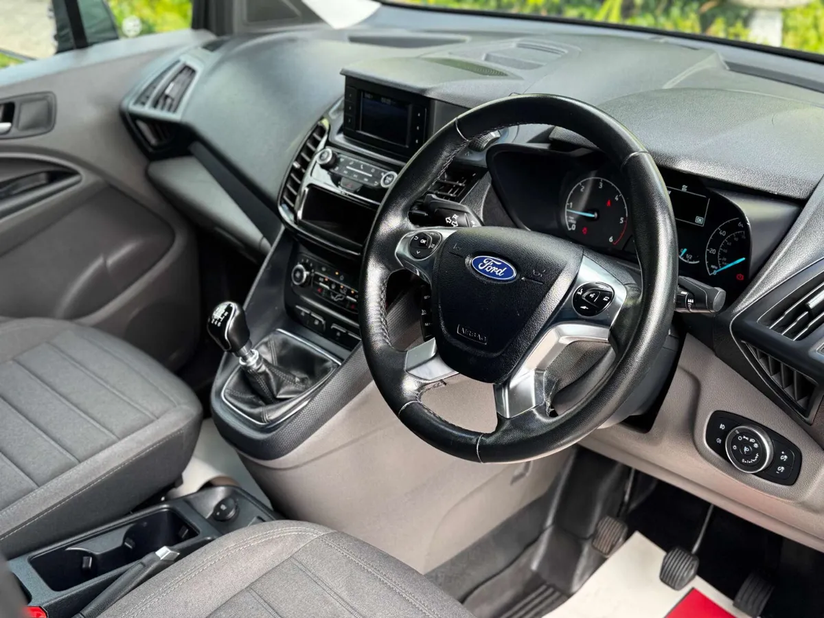 Ford Transit Connect 2023 - Image 3