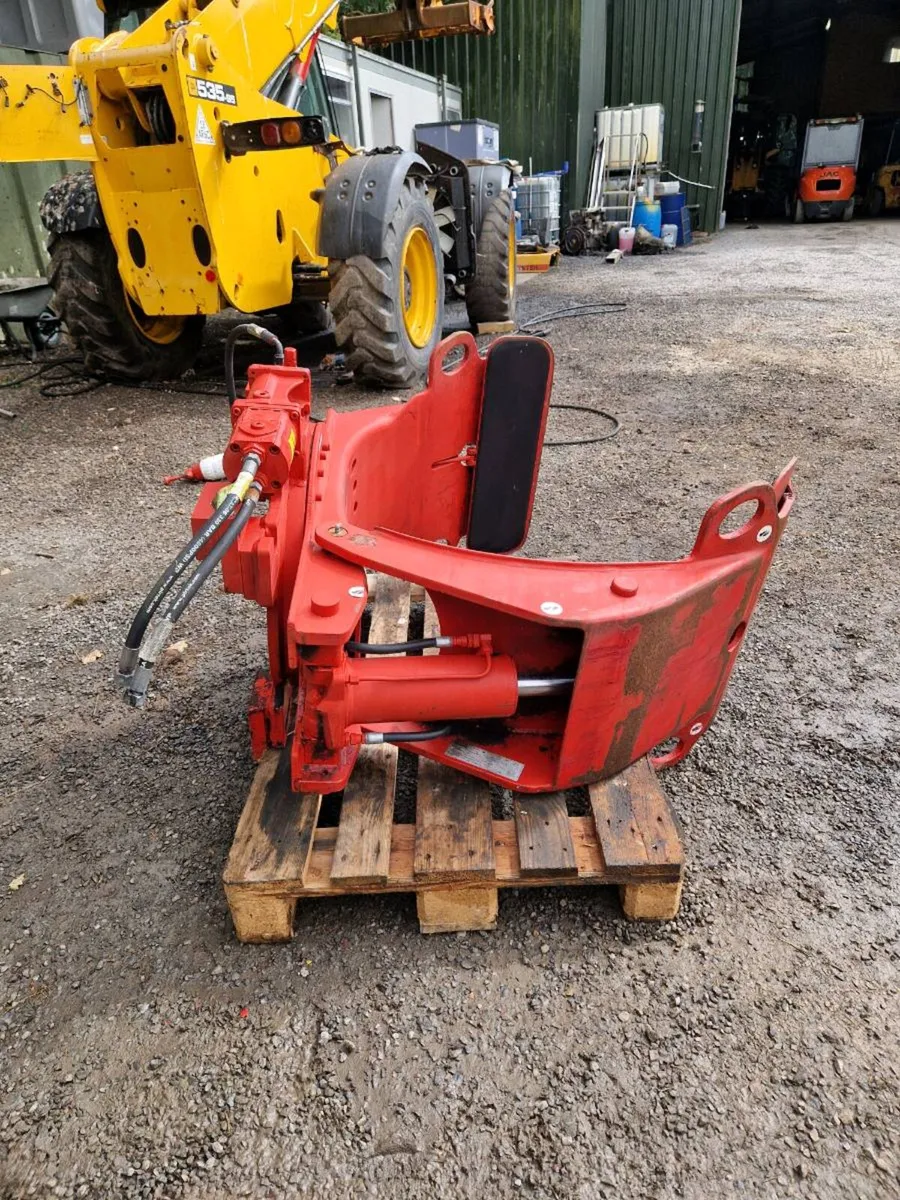 Meyer bale/roll grab - Image 1