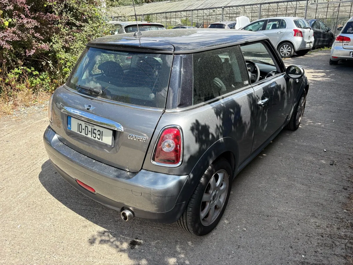2010 Mini Cooper - Image 3