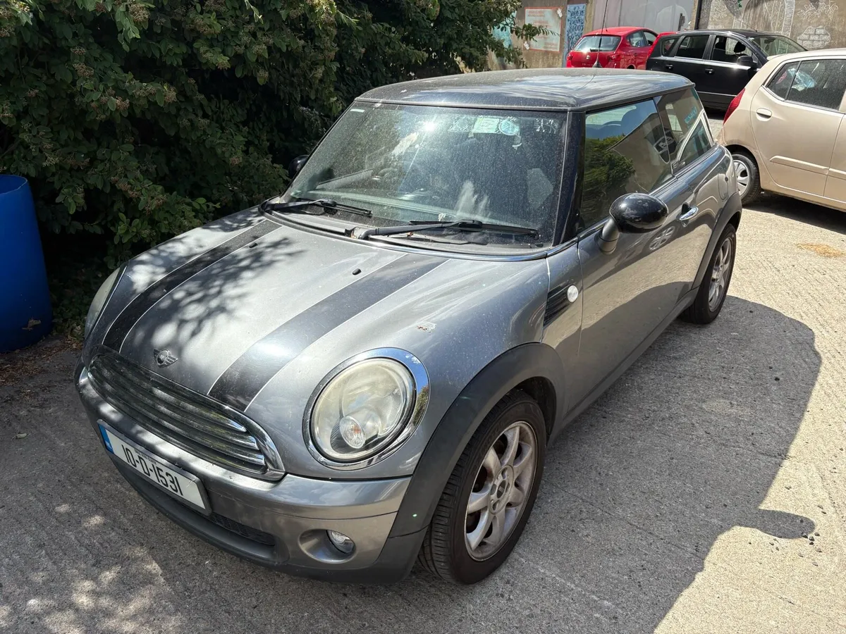 2010 Mini Cooper - Image 1