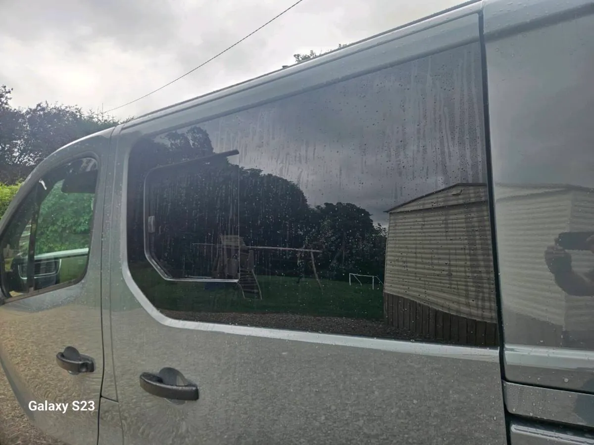 2022 renault trafic 130 sport day camper - Image 3