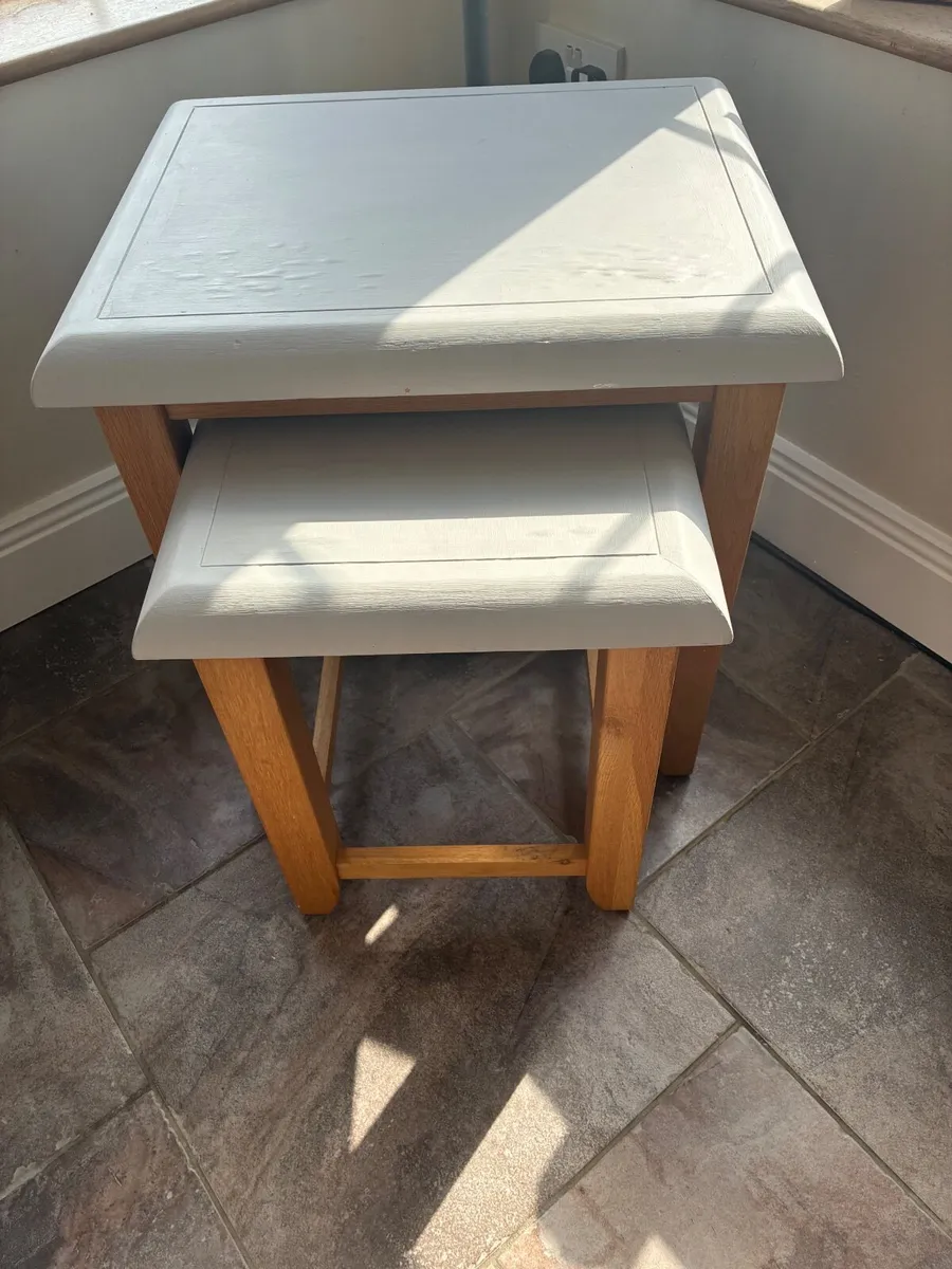 Nest of tables - Image 1