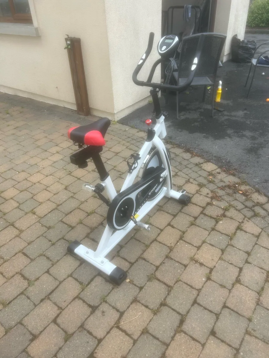 Exercise bike - Image 3