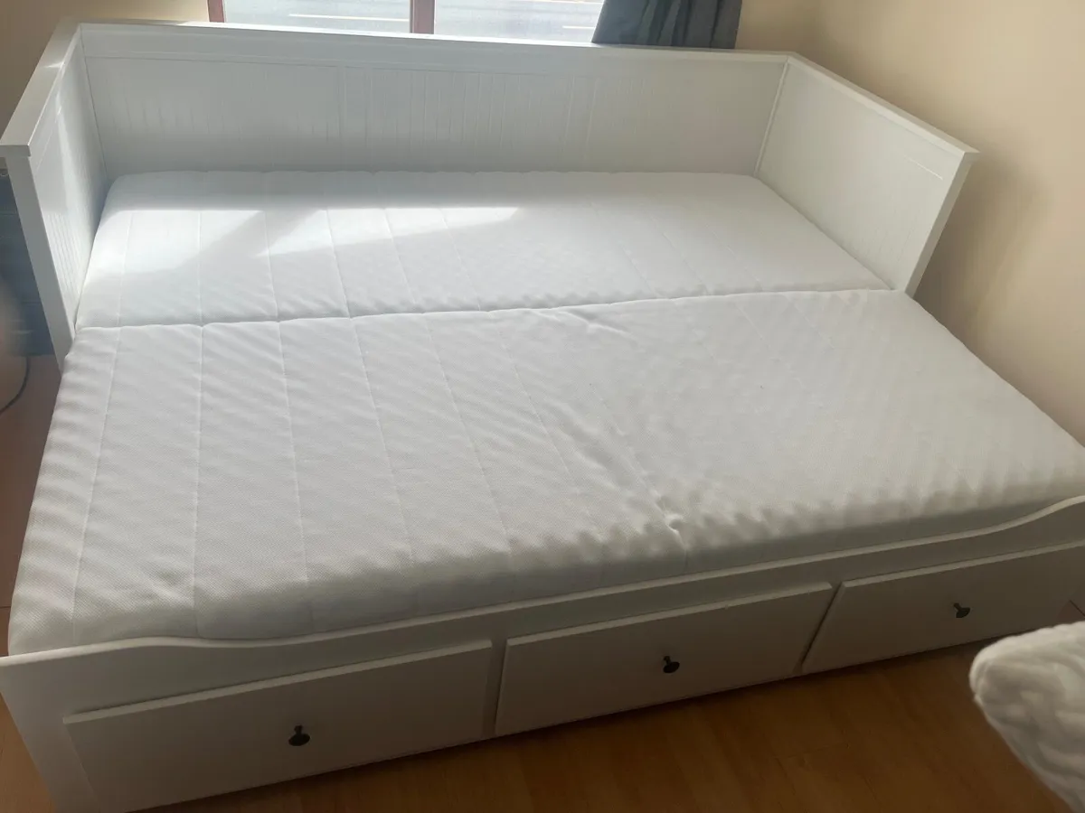 Sofa bed - Image 3