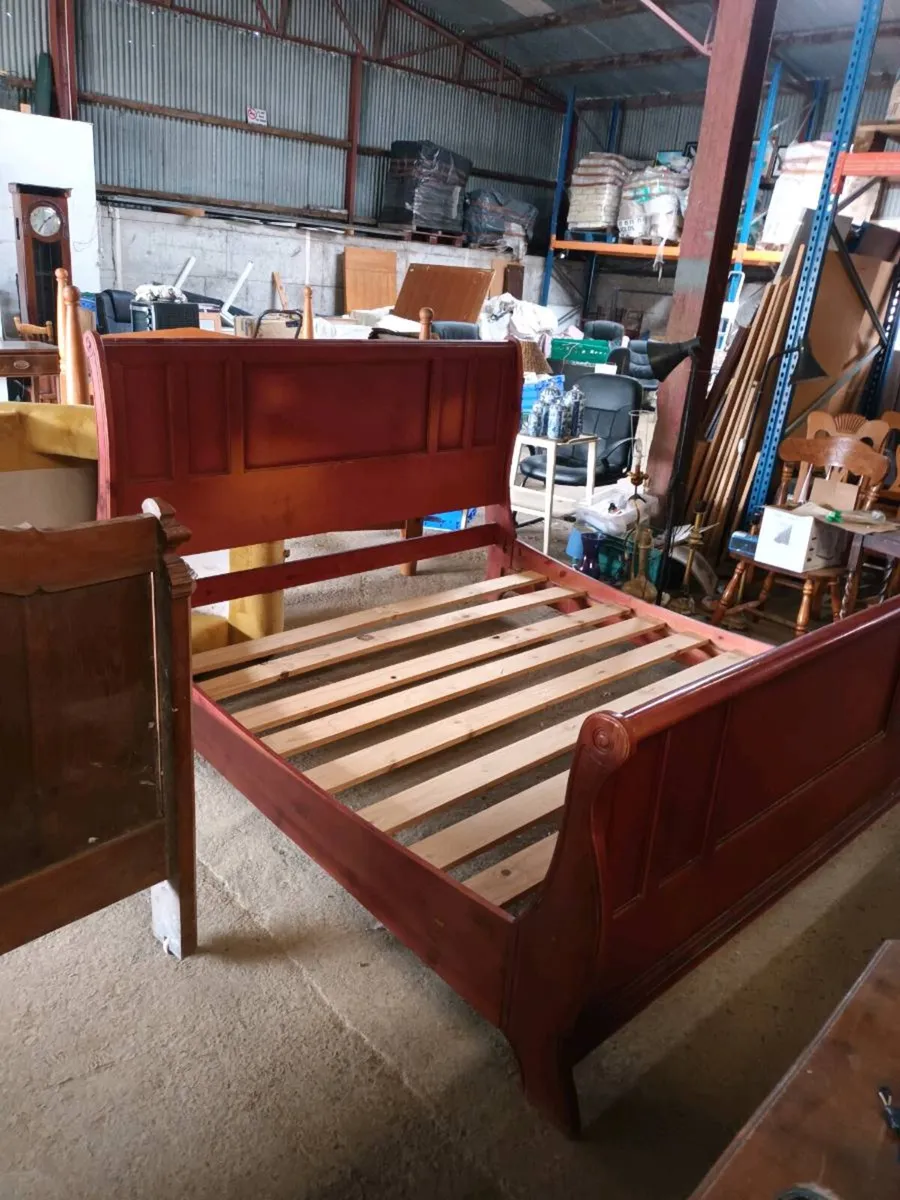 Sleigh Bed - Image 2