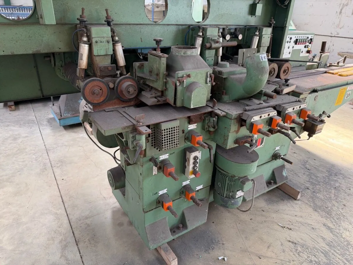 WADKIN GD463 3 PHASE 3 HEAD MOULDING MACHINE - Image 4