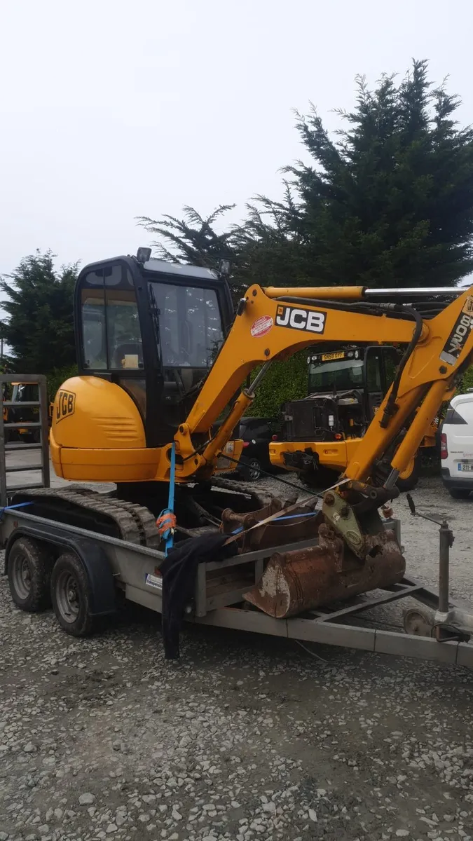JCB 8027 Mini Excavator - Image 1
