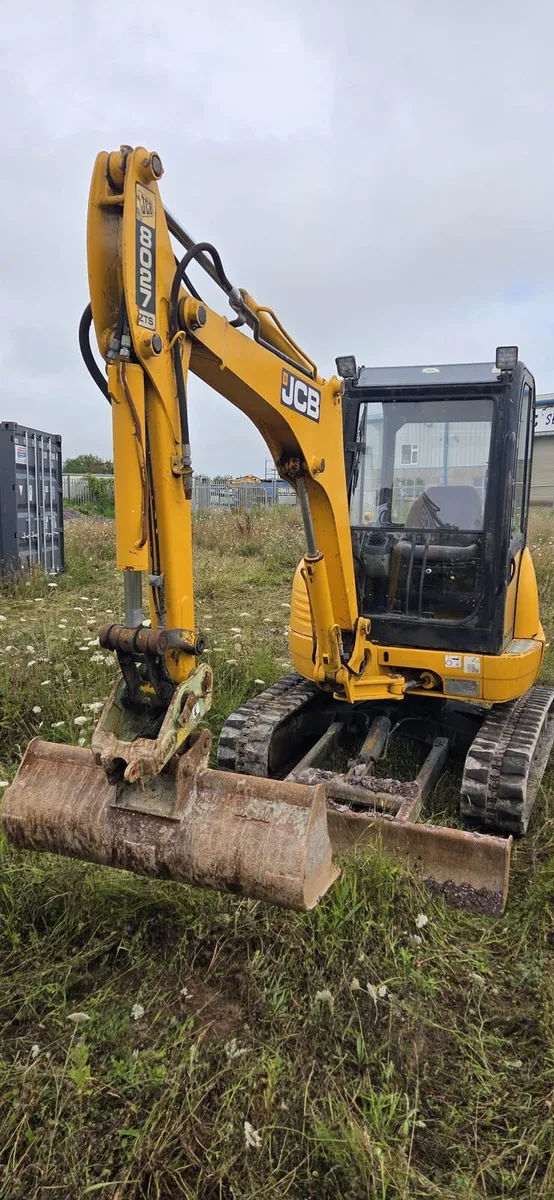 JCB 8027 Mini Excavator - Image 2