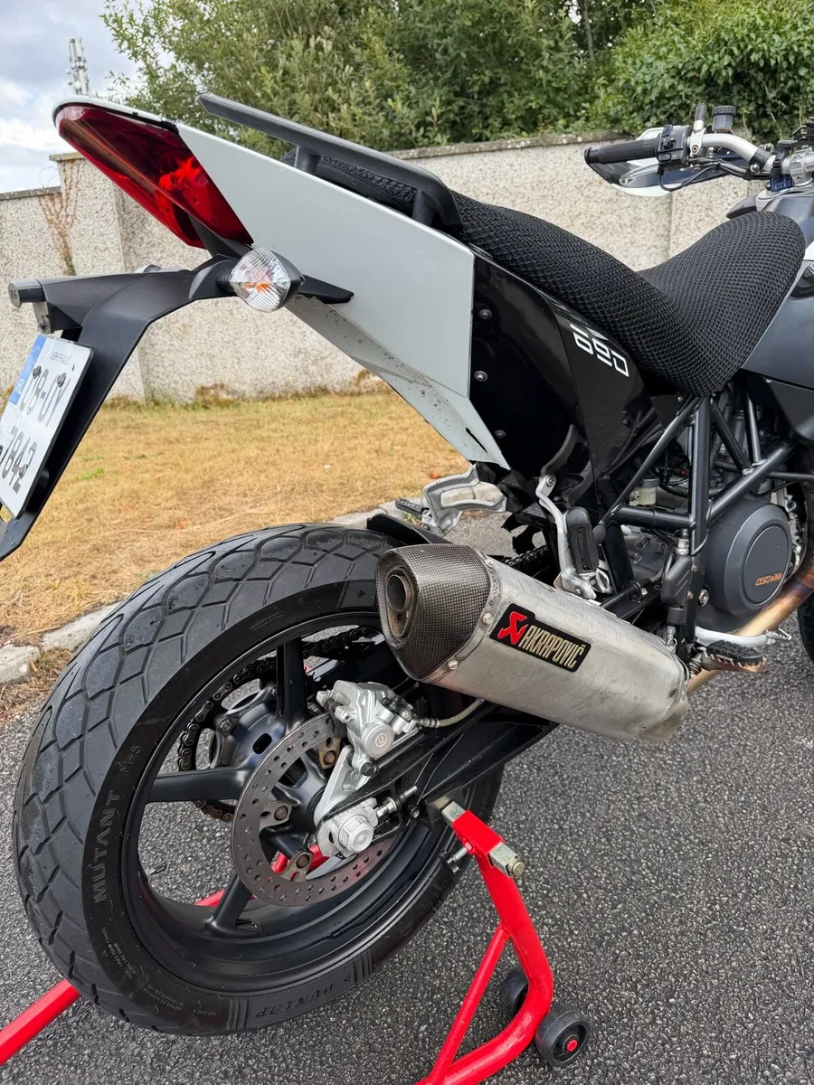 KTM Duke 690 - Image 2