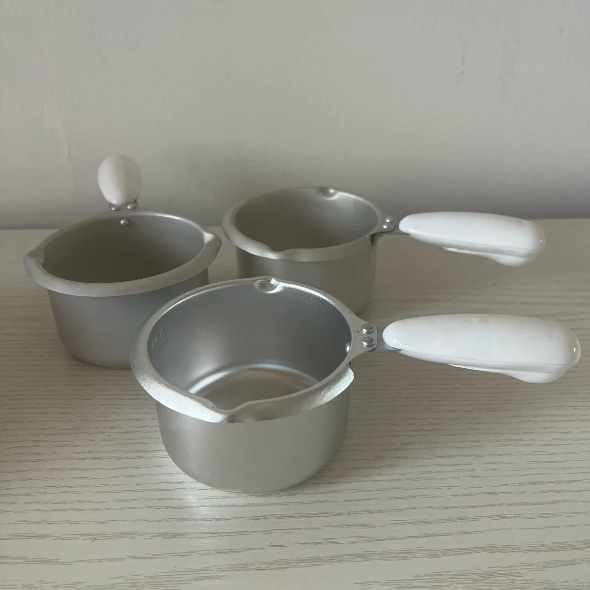 Electric Chocolate Melting Pot and Mould - Image 4