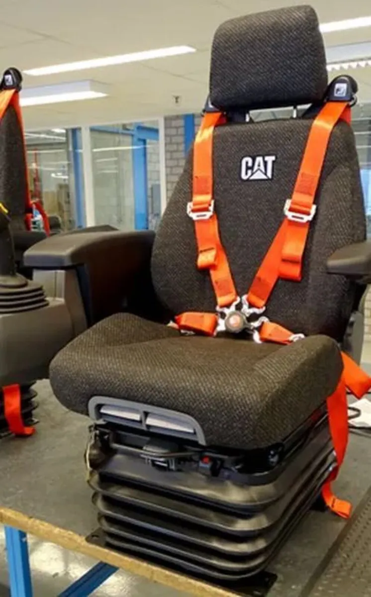 PLANT & CONSTRUCTION MACHINERY SEATS - Image 1
