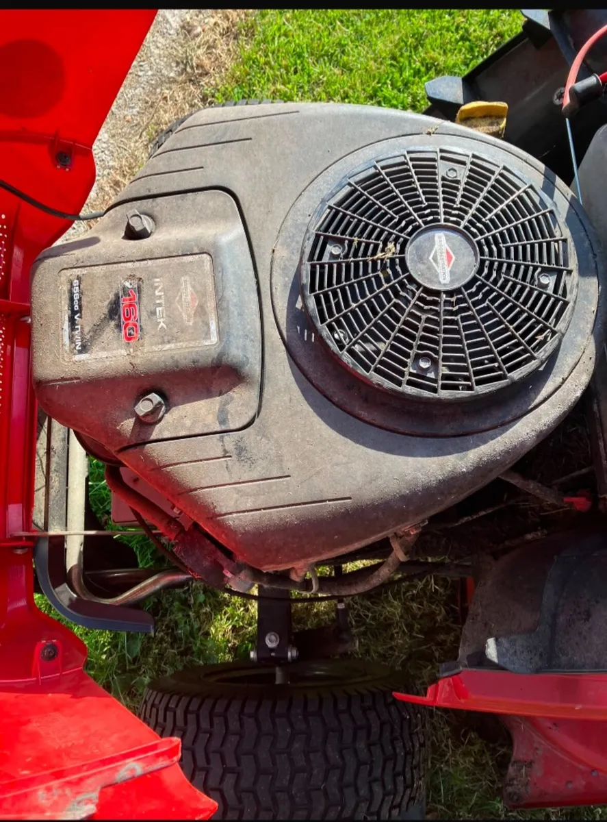 Ride on lawnmower - Image 4