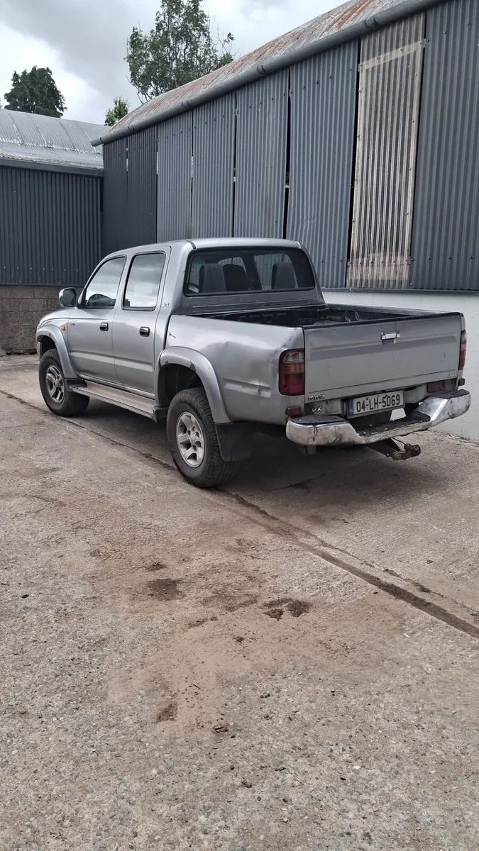 Toyota hilux - Image 3