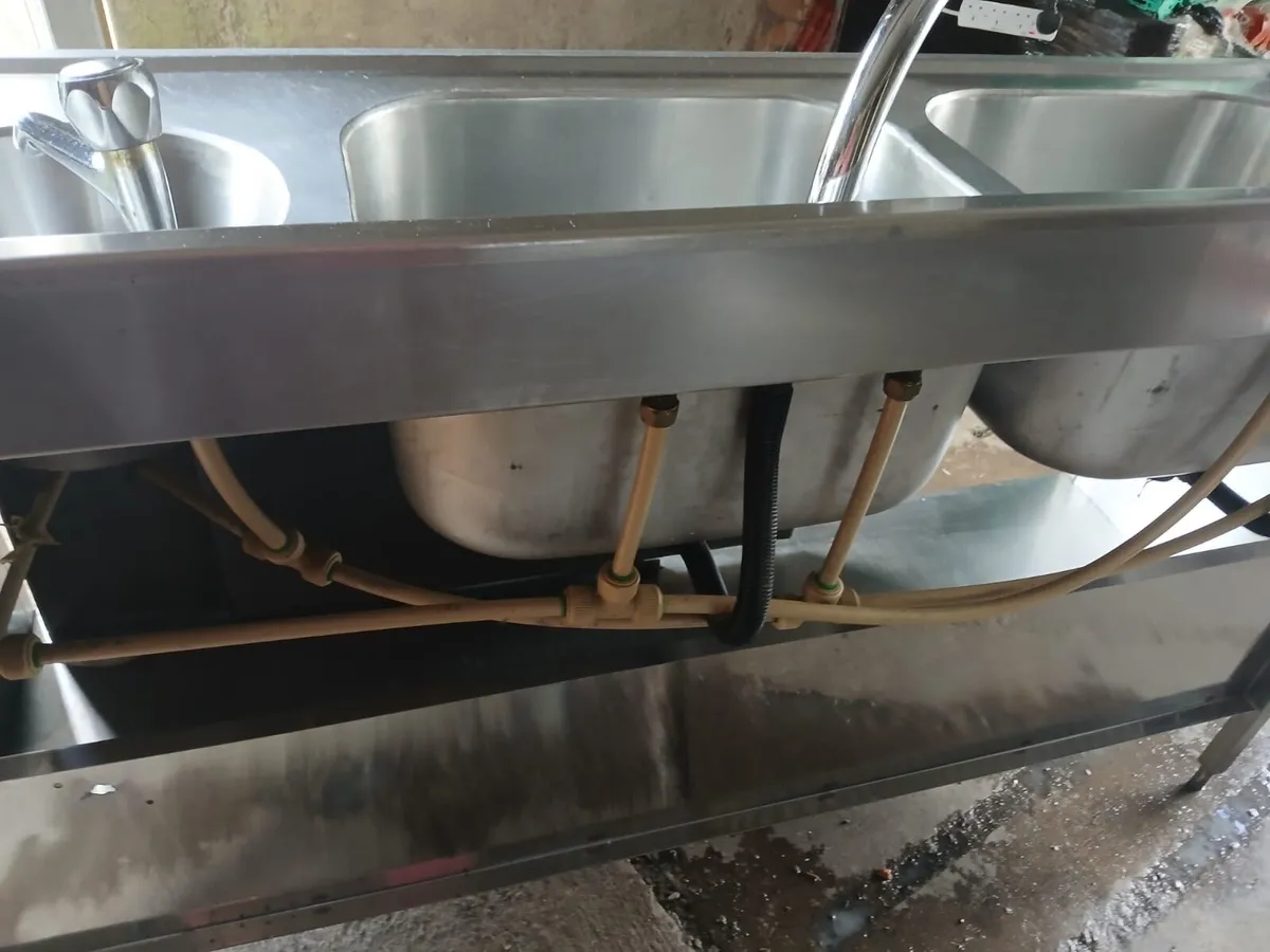 Stainless Steel Triple Bowl Sink Unit - Image 2