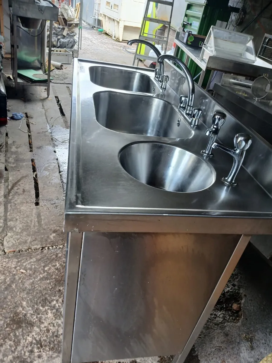 Stainless Steel Triple Bowl Sink Unit - Image 1