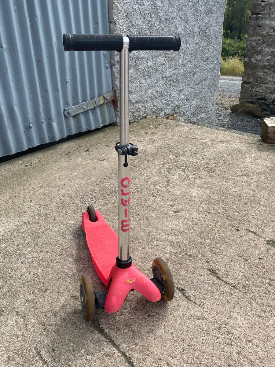Scooter - Image 1
