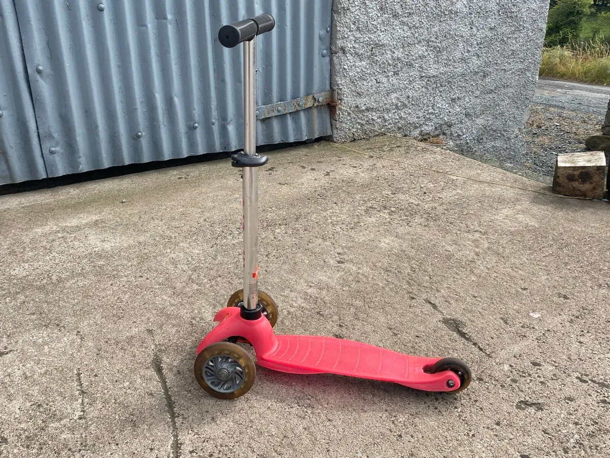 Scooter - Image 2