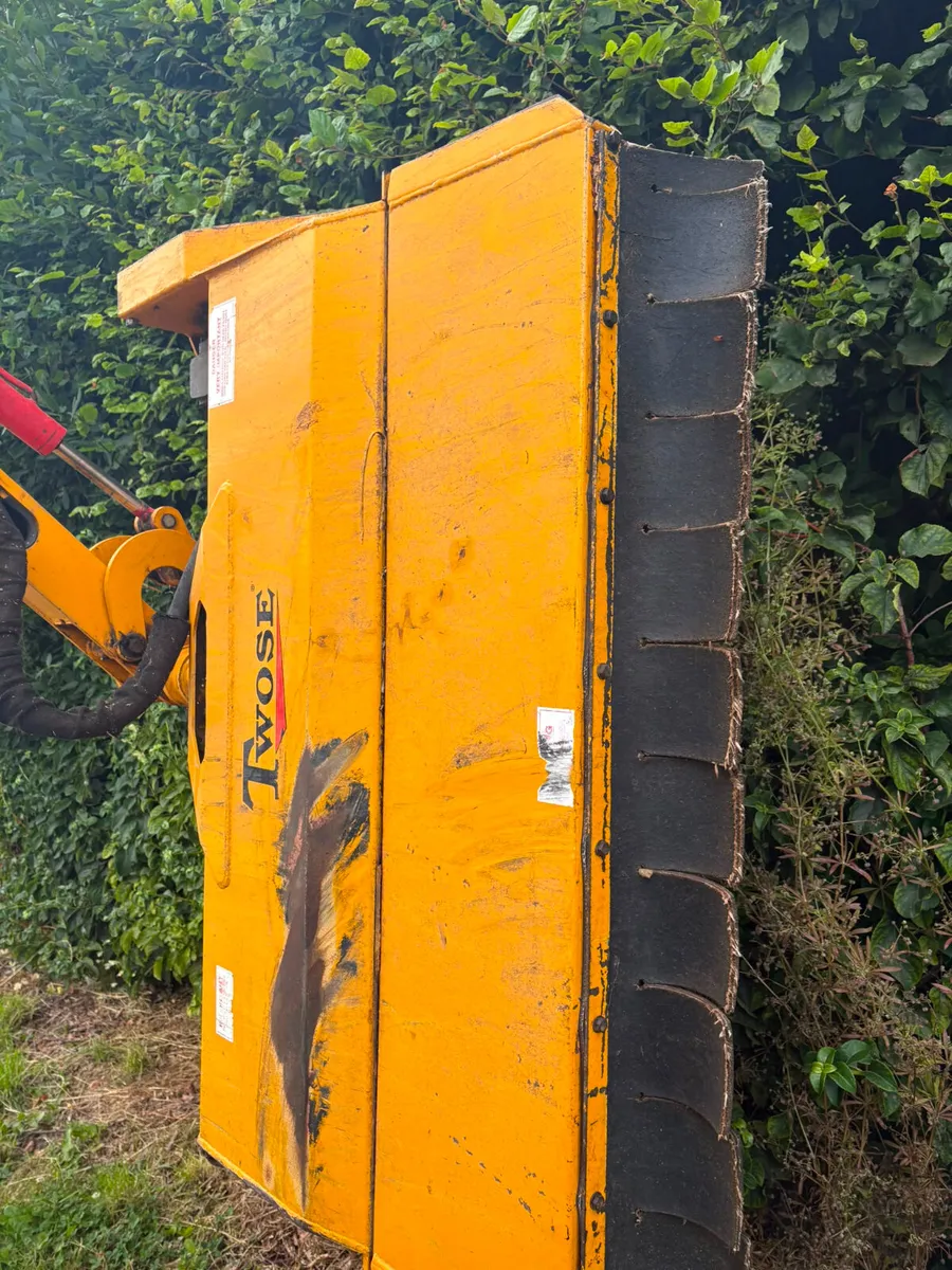 TWOSE 480 HEDGECUTTER - Image 3