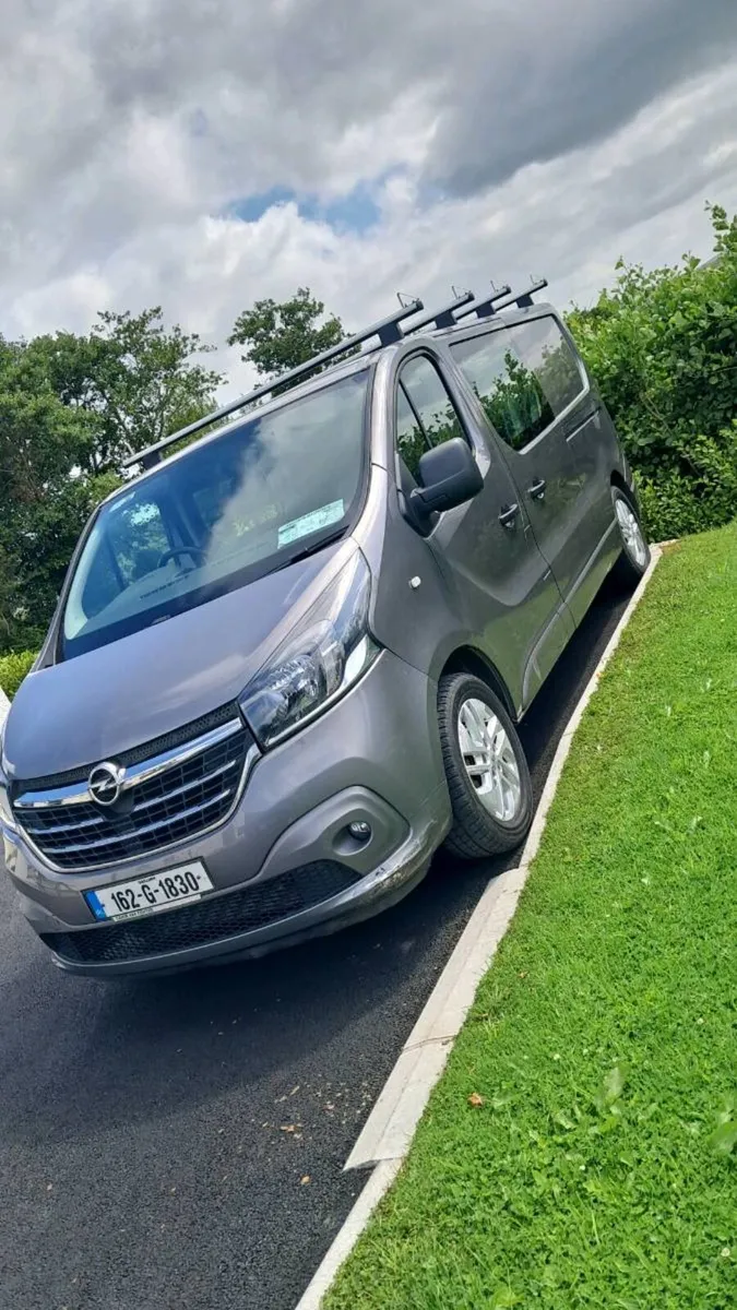 Vivaro crewcab - Image 2