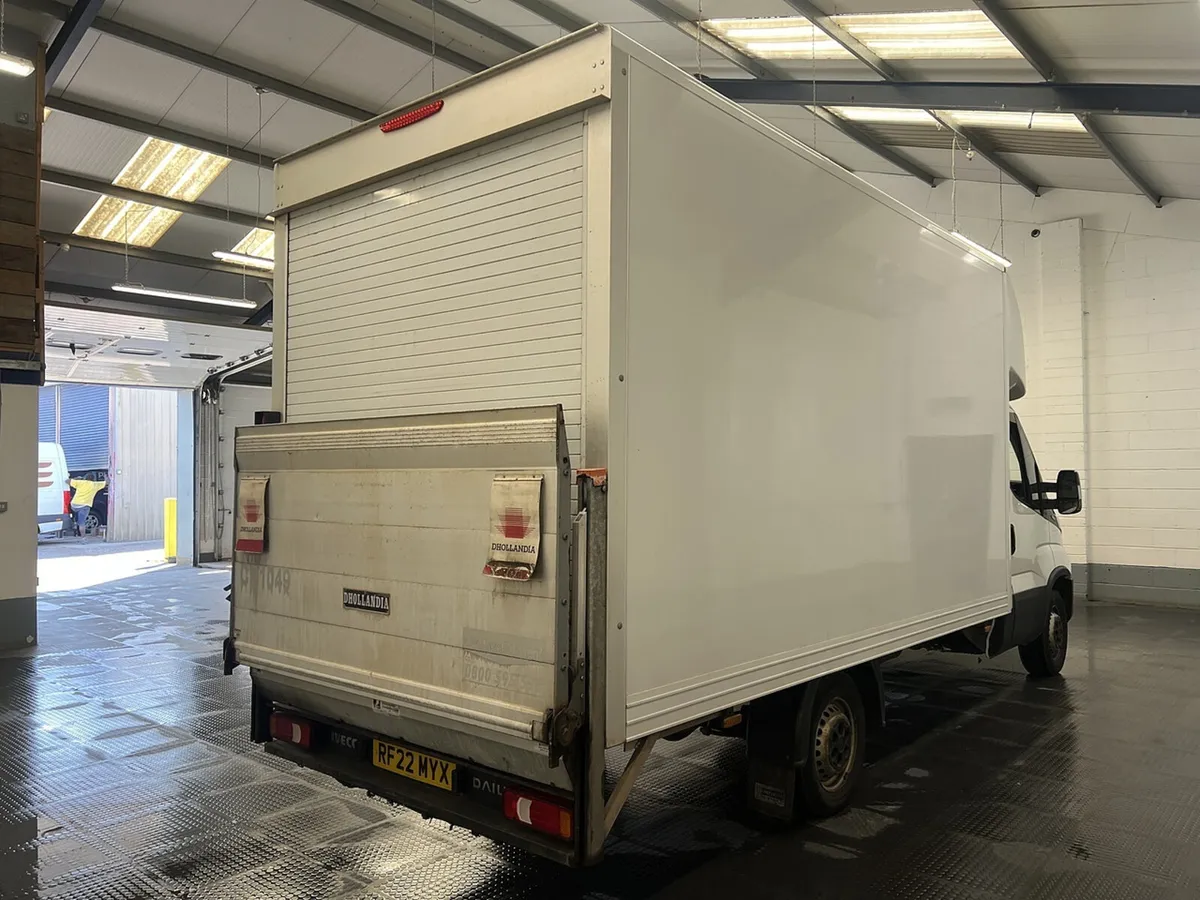 2022 Iveco Daily Luton Box Van - Image 3