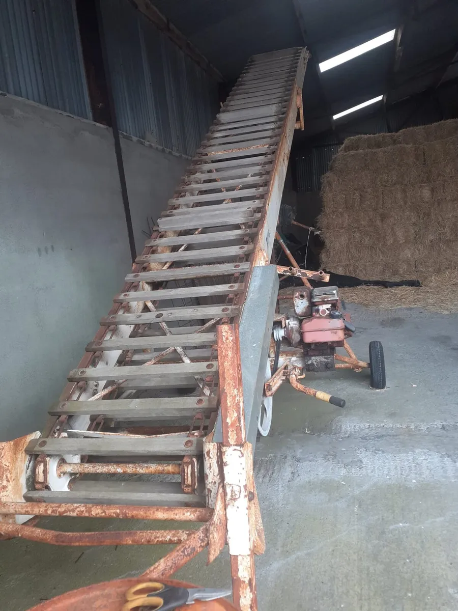 Leister Bale Elevator - Image 1