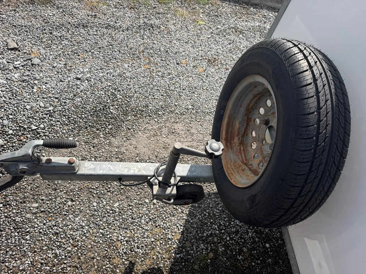 Factory built dog trailer - Image 4