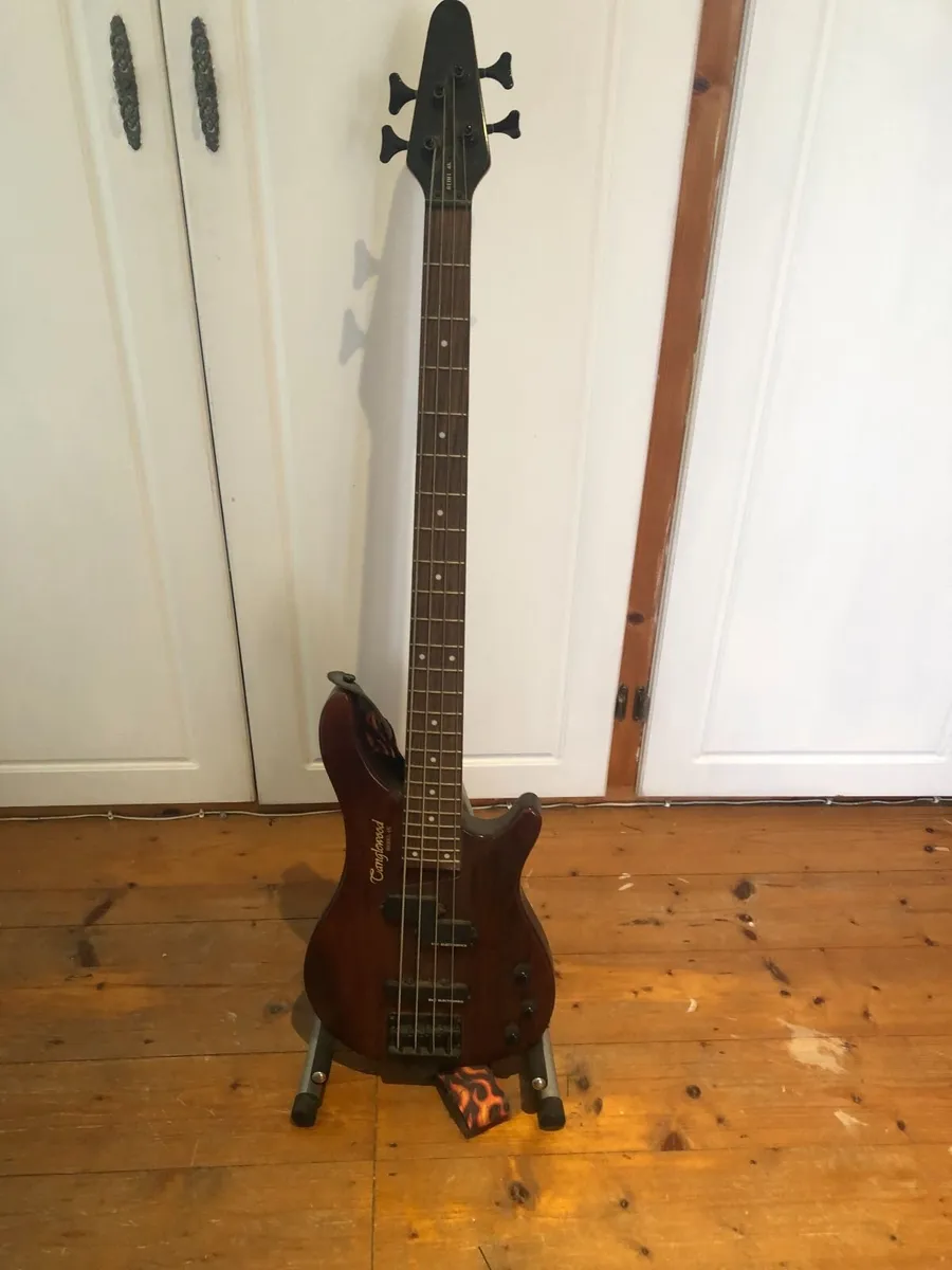 Tanglewood bass guitar Rebel 4K - never giged - Image 2