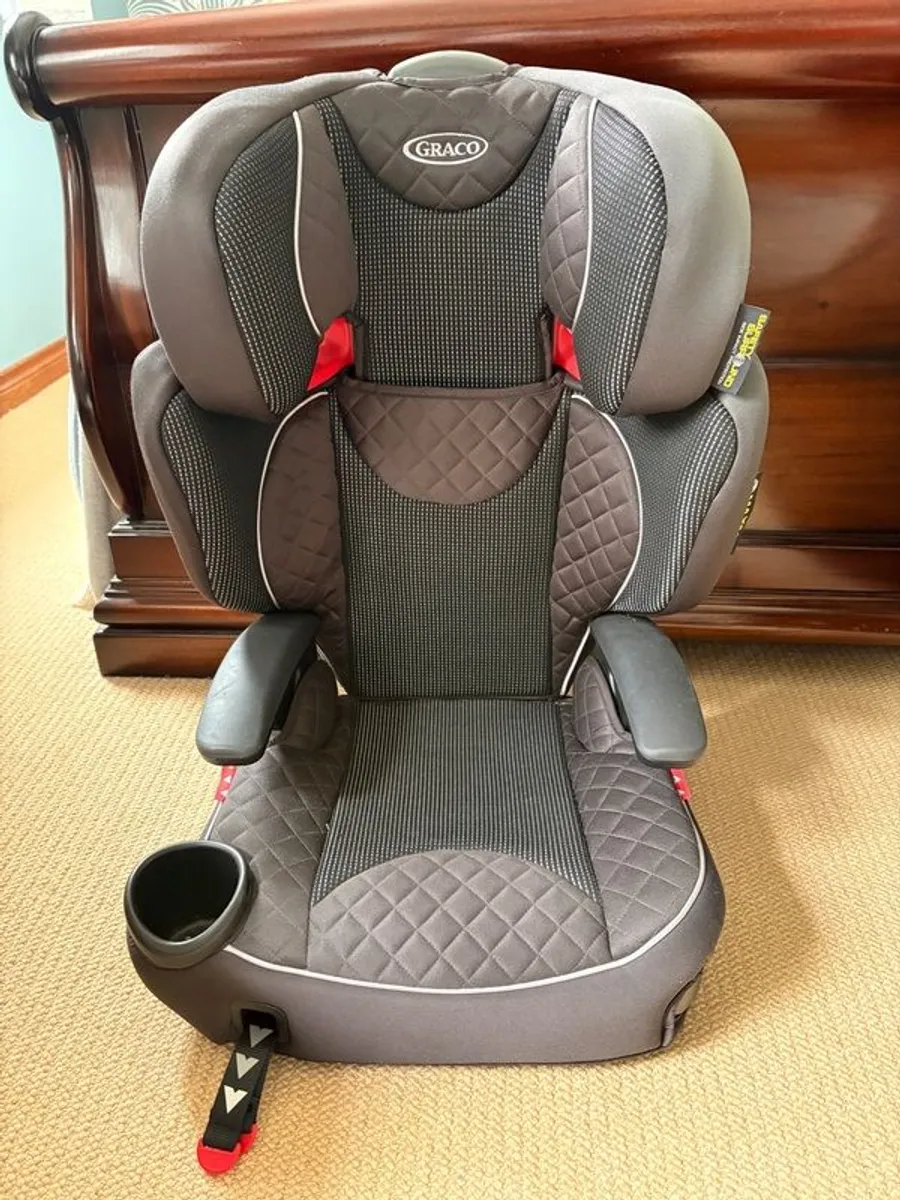 2 Child Car Safety Seats - Image 2