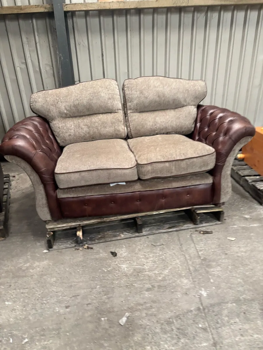 2 seater couch - Image 1